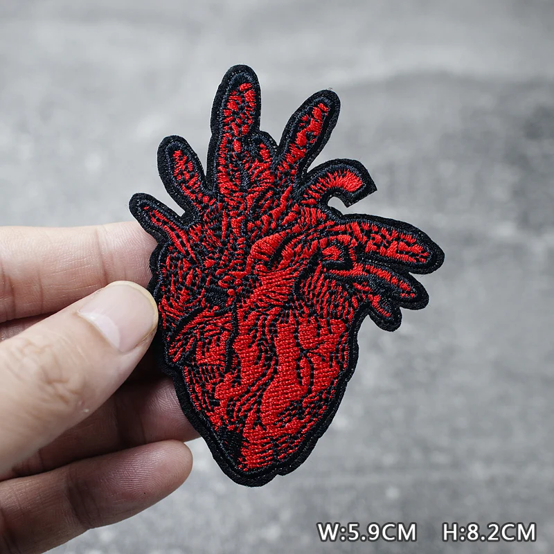 HEART EYE DIY Child Patches Embroidery For T-Shirt Iron On Appliques Clothes Jeans Stickers Badges Parche ROCK MUSIC PUNK