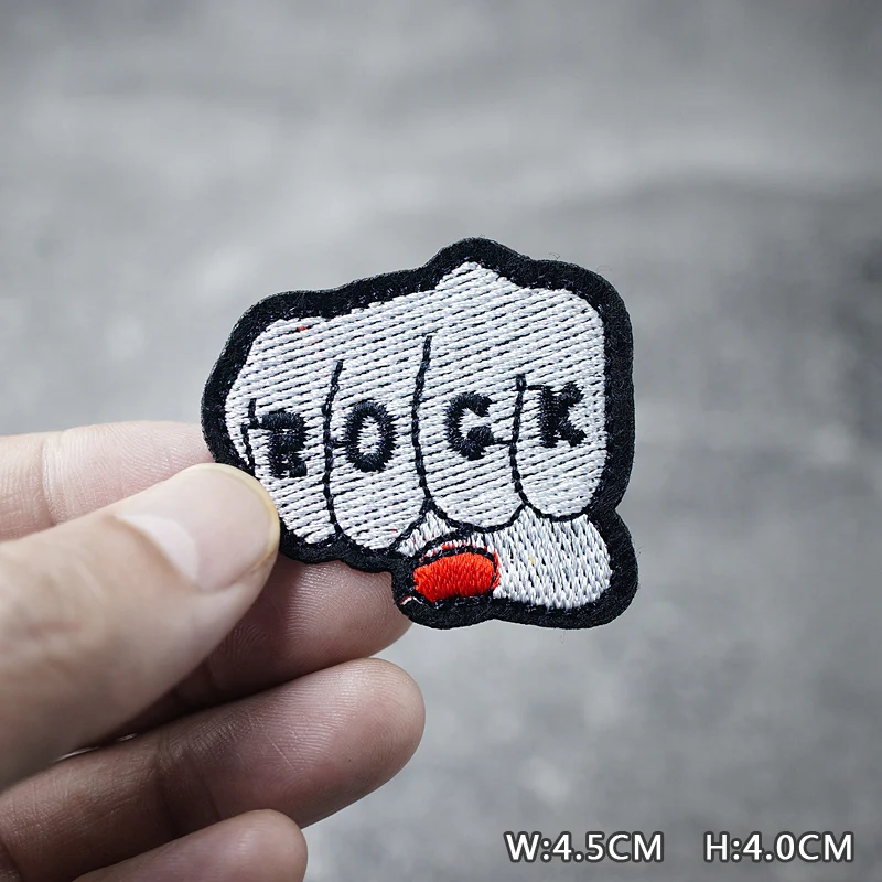 HEART EYE DIY Child Patches Embroidery For T-Shirt Iron On Appliques Clothes Jeans Stickers Badges Parche ROCK MUSIC PUNK