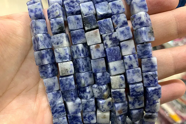 Wholesale 8*8mm Square Tiger Eye Turquoises Crystal Jades Natural Cube Stone Beads For Jewelry Making DIY Bracelet Accessories