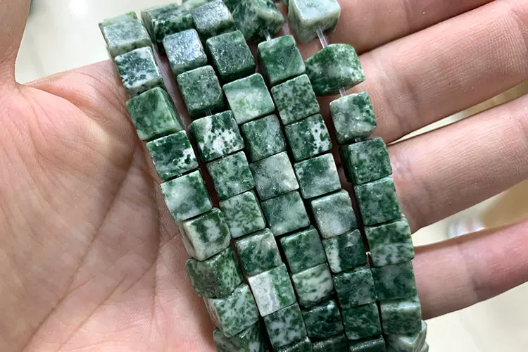 Wholesale 8*8mm Square Tiger Eye Turquoises Crystal Jades Natural Cube Stone Beads For Jewelry Making DIY Bracelet Accessories