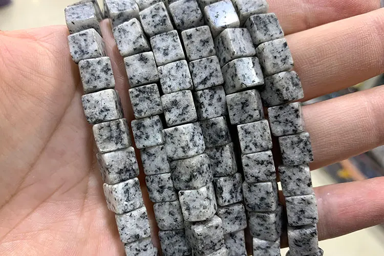 Wholesale 8*8mm Square Tiger Eye Turquoises Crystal Jades Natural Cube Stone Beads For Jewelry Making DIY Bracelet Accessories