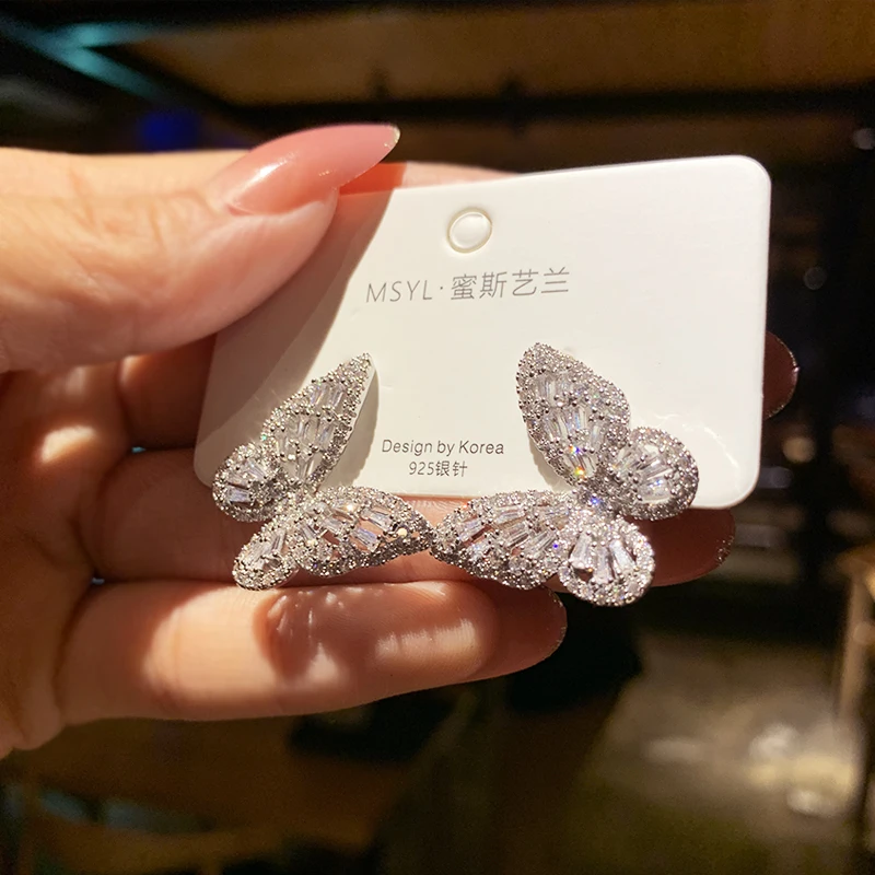 2022 New Butterfly Zircon Earrings women's Korean jewelry literary style earrings net red temperament simple new earrings
