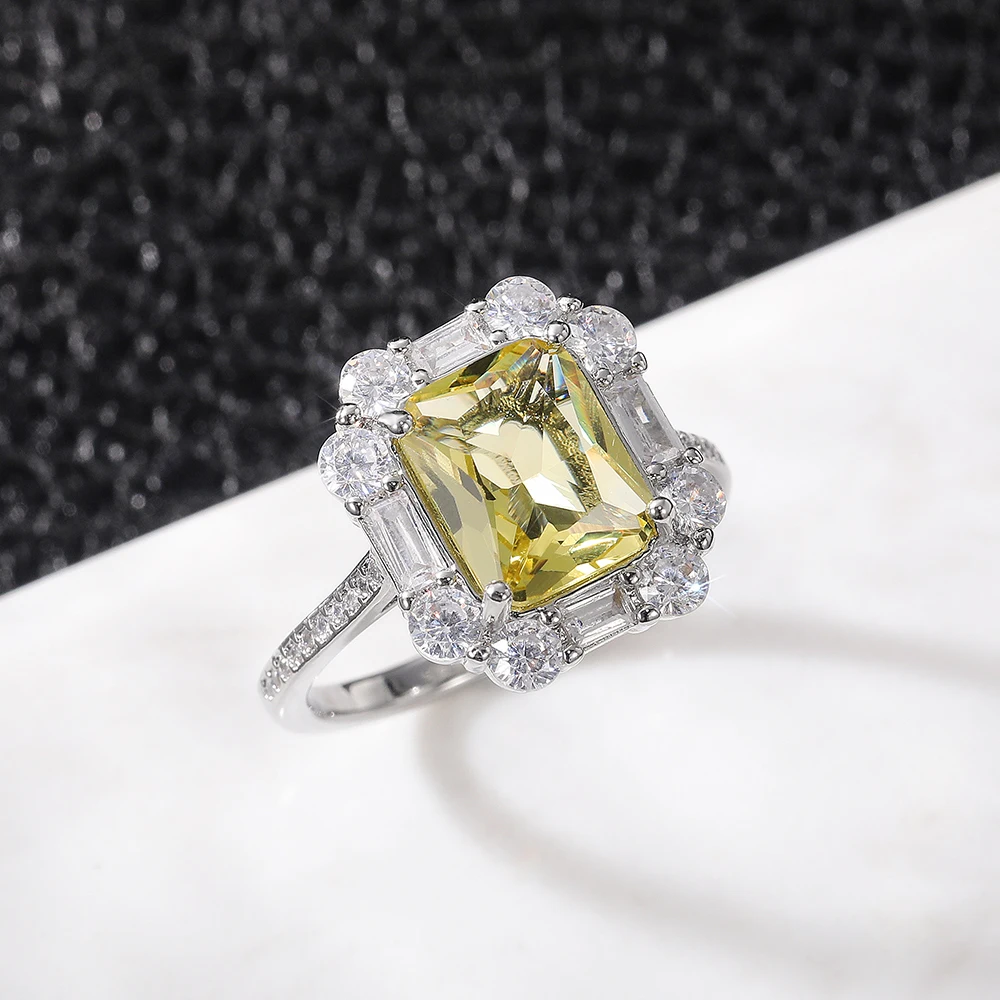 Huitan Graceful Women Finger-rings Yellow Color Cubic Zirconia Wedding Anniversary Birthday Gift Mom Silver Color Trendy Jewelry
