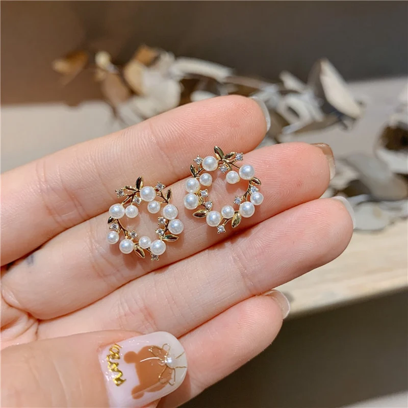 Korean New Colorful Rhinestone Wreath Stud Earrings Sweet Flower Crystal Pearl Brincos Women Party Birthday Jewelry Gift