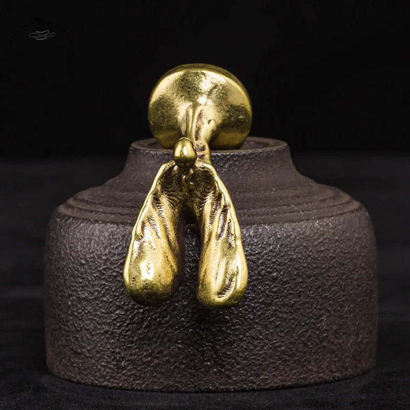 Handmade Copper Trophy Figurines Ornaments Vintage Bronze Little Golden Man Statue Office Computer Desktop Decoration Home Decor