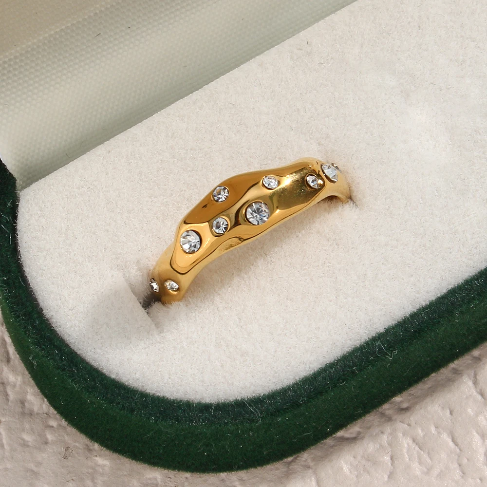 E.B.belle Stainless Steel Irregular Snake Shape Crystal Ring Gold Plated Tarnish Free Jewelry Laides Elegant Ring