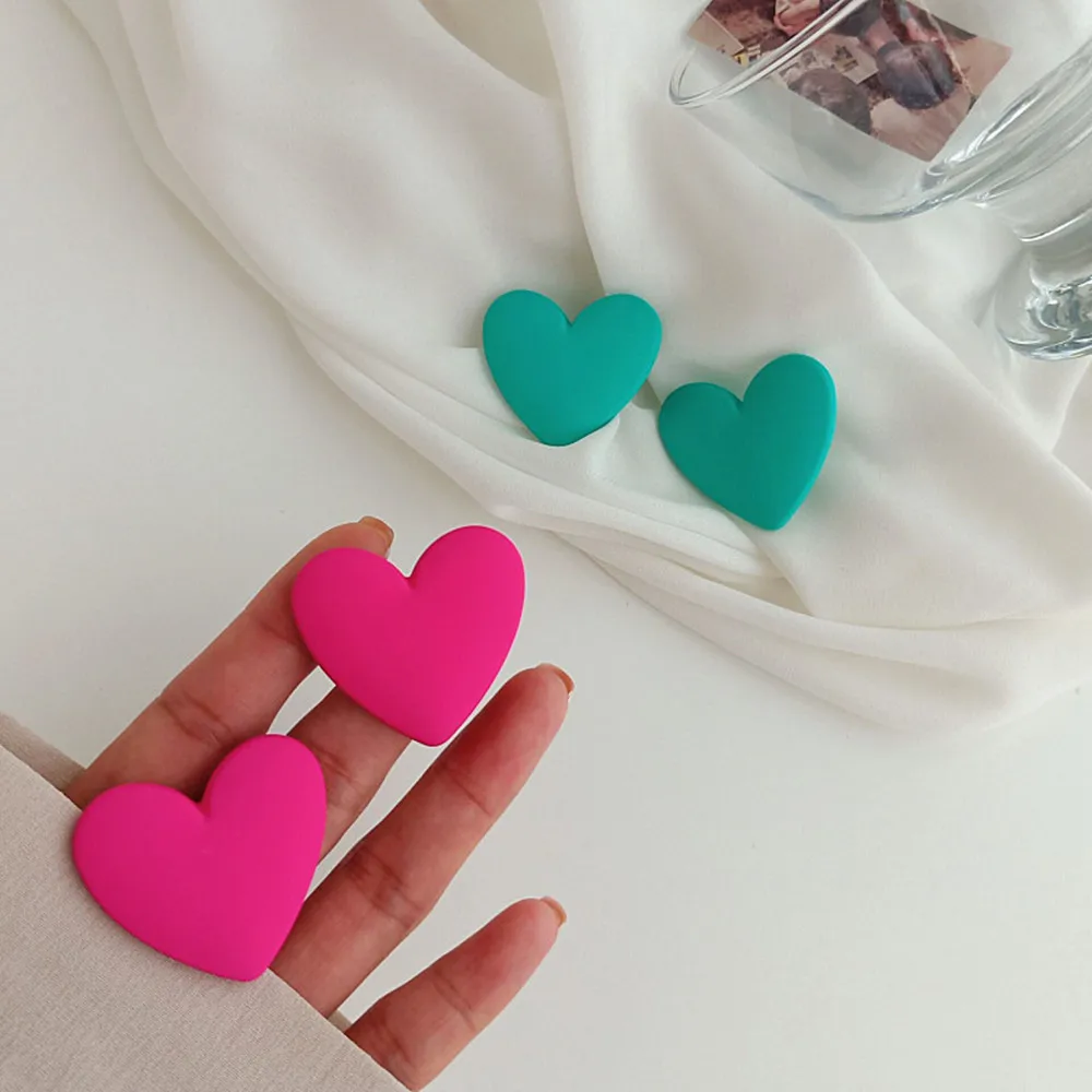 FishSheep Cute Korean Heart Earrings New Trend Boho Acrylic Geometric Love Heart Stud Earrings Fashion Jewelry For Women 2022