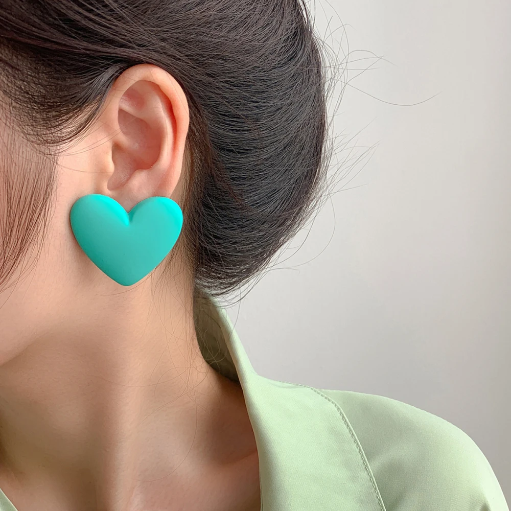 FishSheep Cute Korean Heart Earrings New Trend Boho Acrylic Geometric Love Heart Stud Earrings Fashion Jewelry For Women 2022
