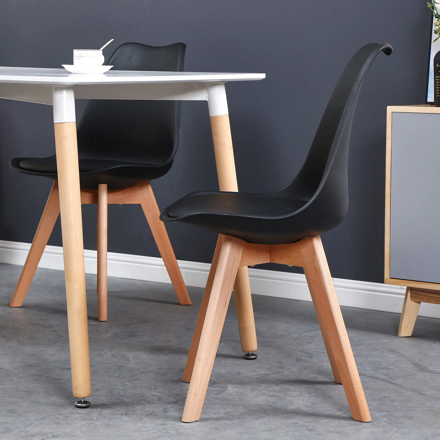 A Set of 6 Nordic Medieval Dining Chairs PU Padded Seat Beech Wood Legs Desk Chairs for Dining Room Bedroom Balcony Restaurant