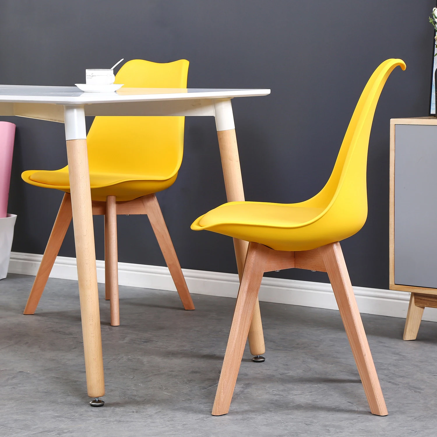 A Set of 6 Nordic Medieval Dining Chairs PU Padded Seat Beech Wood Legs Desk Chairs for Dining Room Bedroom Balcony Restaurant