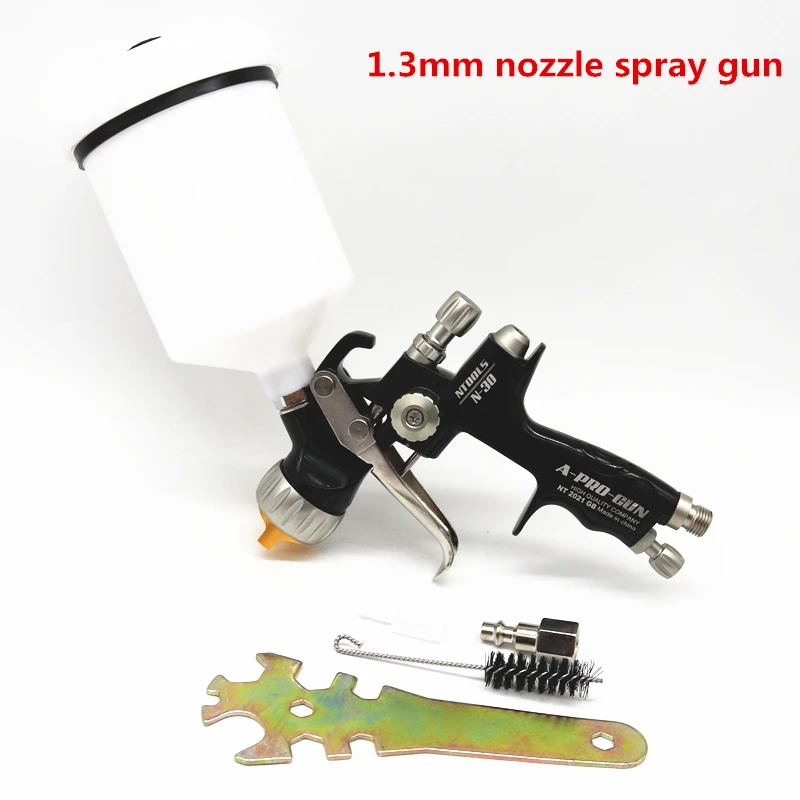 Spray Gun With 1.3 And 1.7mm Car Paint Gun With 600CC Mix Tank And Adpater Varnish Paint Sprayer /Air Spray Gun/Air Tools