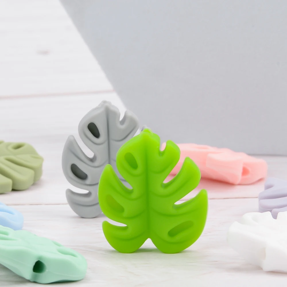 LOFCA 30pcs Monstera Deliciosa leaves Silicone Beads BPA Free Keychain Silicone Beads DIY Keychain Bead Jewelry Accessories