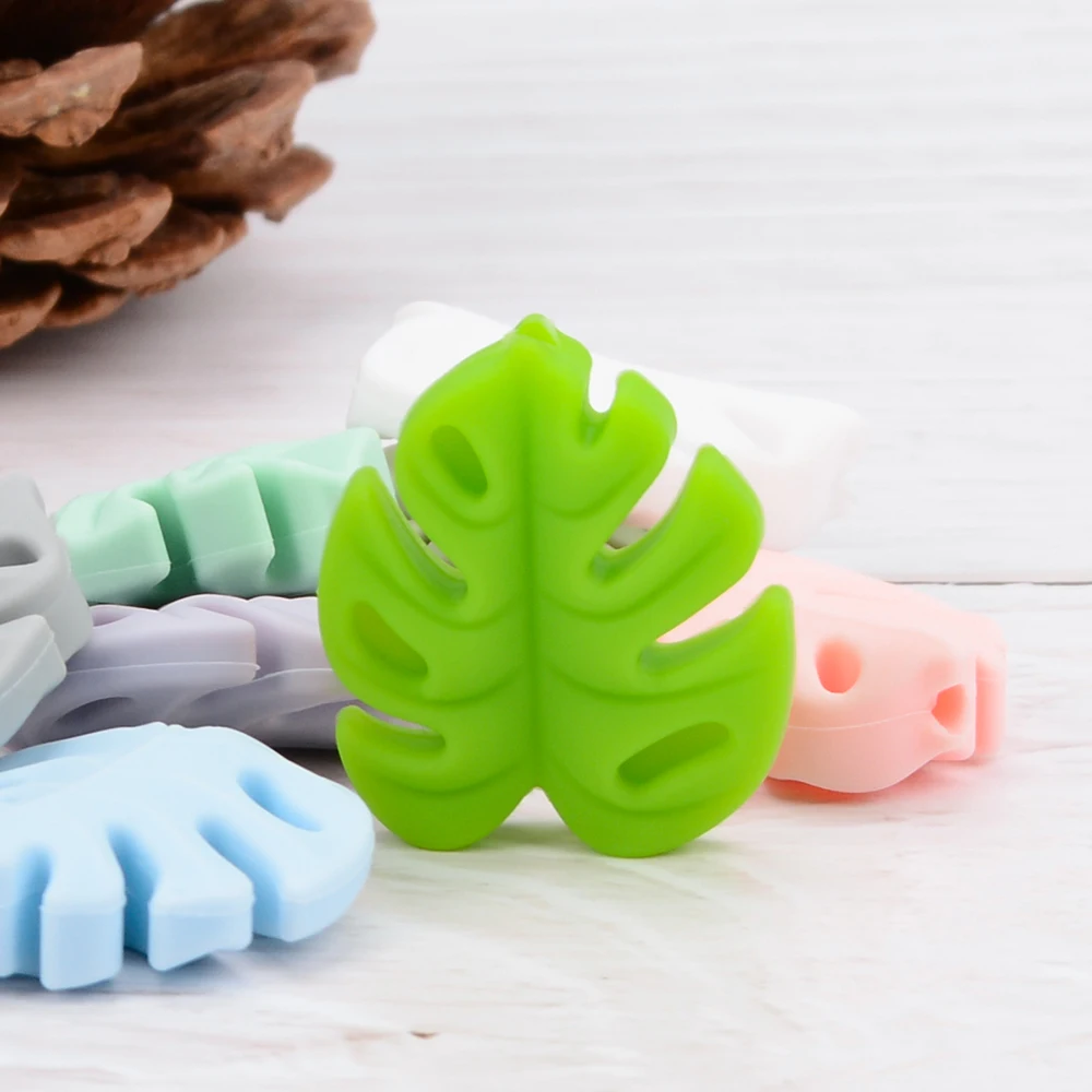LOFCA 30pcs Monstera Deliciosa leaves Silicone Beads BPA Free Keychain Silicone Beads DIY Keychain Bead Jewelry Accessories