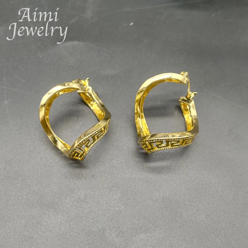18K Gold Plated Jewelry Set for Women Special Rhombus Design Pendant and Earrings Wedding Anniversary Copper Jewelry Accessories