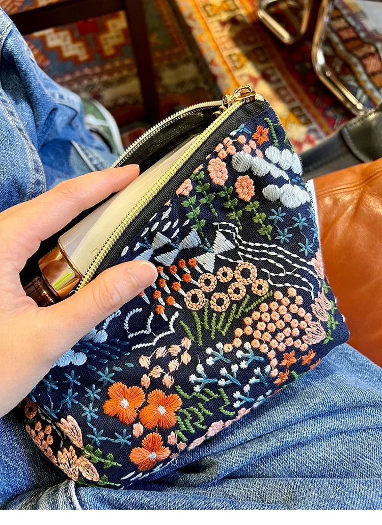 Floral Embroidered Makeup Bag Vacation Fabric Small Handbag Girls Travel Business Trip Portable Zipper Storage Bag