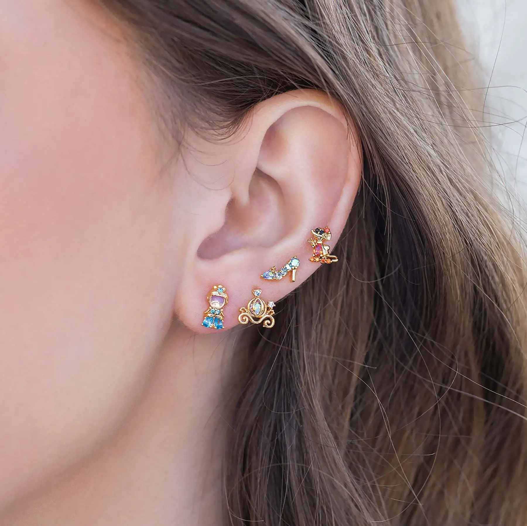 4Pcs Exquisite Cartoon Heart Earrings For Women Bling Zircon Stud Earring Girl Wedding Party Sweet Jewelry Piercing Brincos