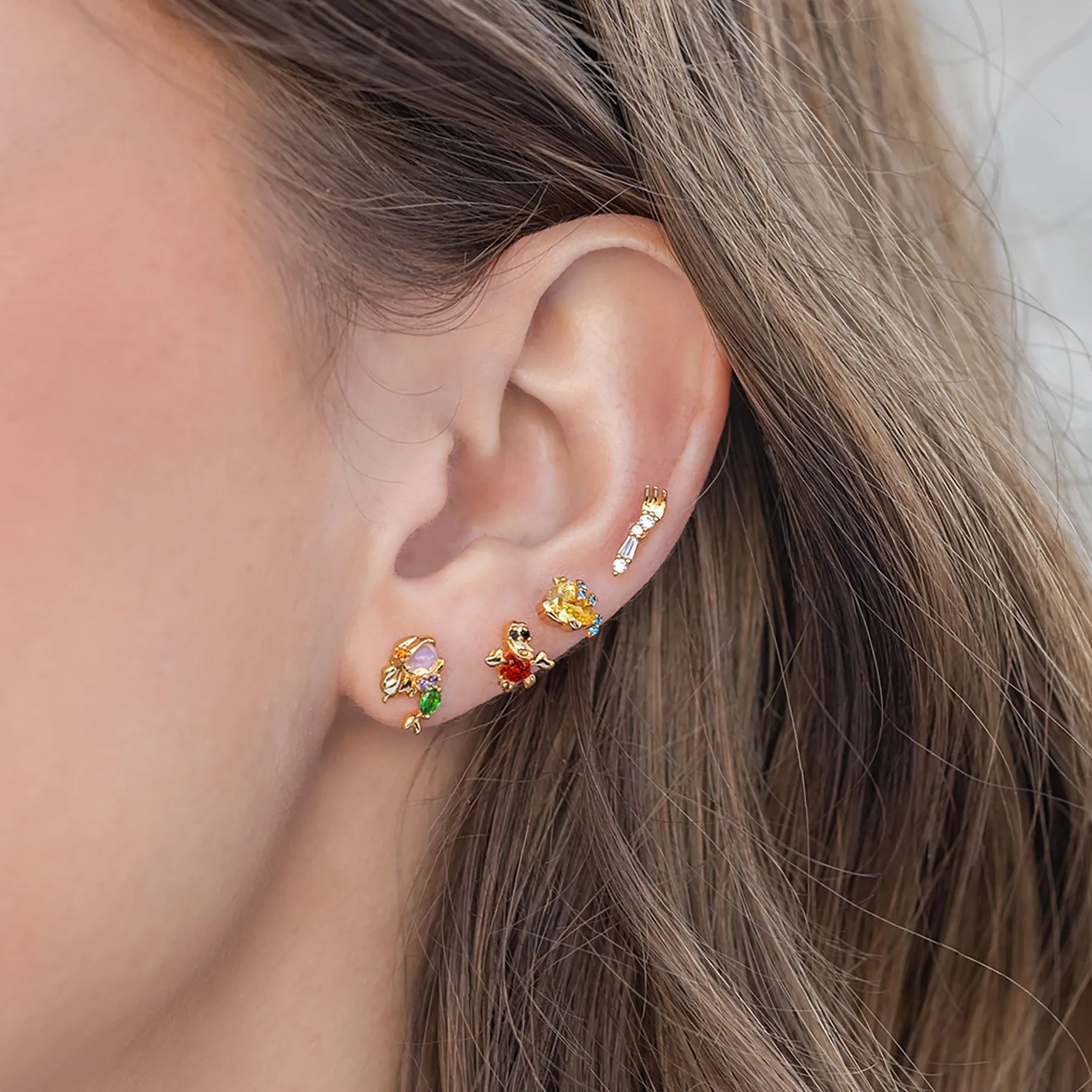 4Pcs Exquisite Cartoon Heart Earrings For Women Bling Zircon Stud Earring Girl Wedding Party Sweet Jewelry Piercing Brincos