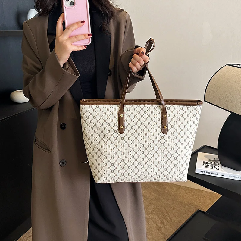 High End High-capacity Bag For Women, New Trendy Tote Bag, Versatile Commuting Texture Portable Shoulder Bag