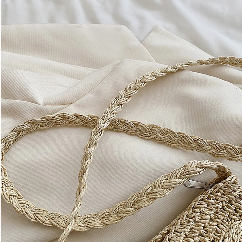 Fashion Semicircle Straw Woven Shoulder Crossbody Bag Travel Small Handbag Ladies Summer Handmade Rattan Tassel Design Beach Bag