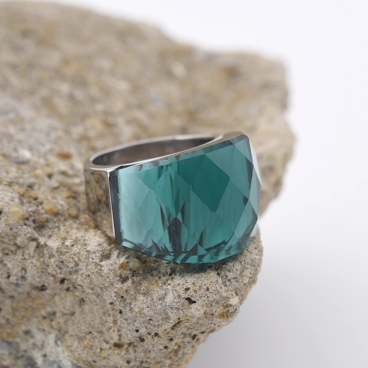Men's/Women High Quality Luxury Stainless Steel Multi-Gemstone Style Ring Classic Trend Jewelry