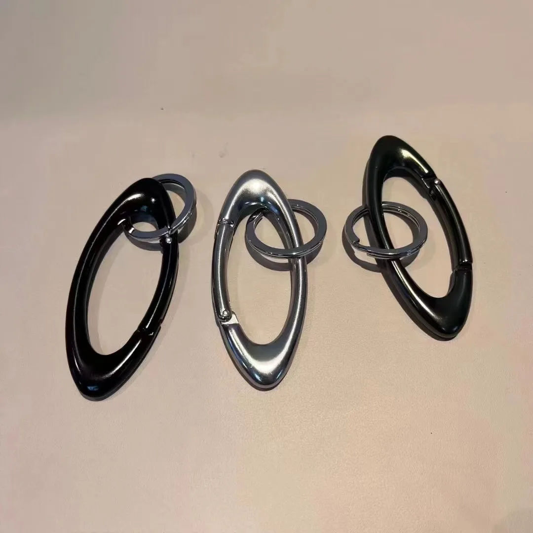 Women Men ESSENTIAL ICON CARABINER BLACKOUT Keychain