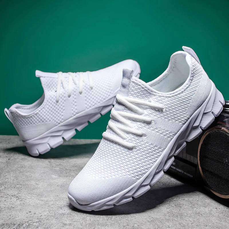 Men Sneakers Breathable light Running Shoes Four Seasons plus size Classic Casual Sports Shoes Platform Sneaker walking shoes