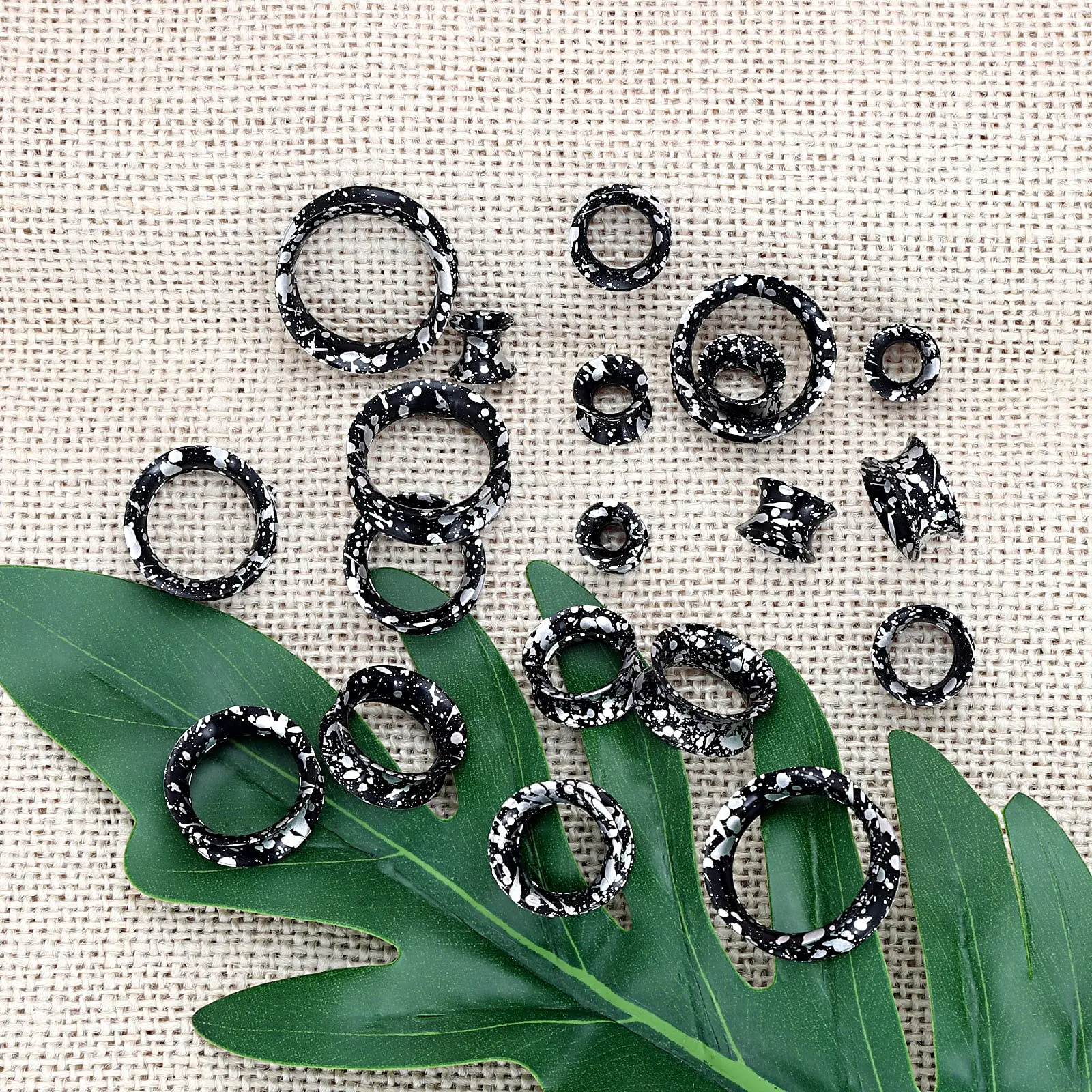 20pcs/Lot 6-25MM Flexible Silicone Ear Plugs and Tunnels Ear Piercings Earlets Stretchers Expander Ear Dilations Body Jewelry