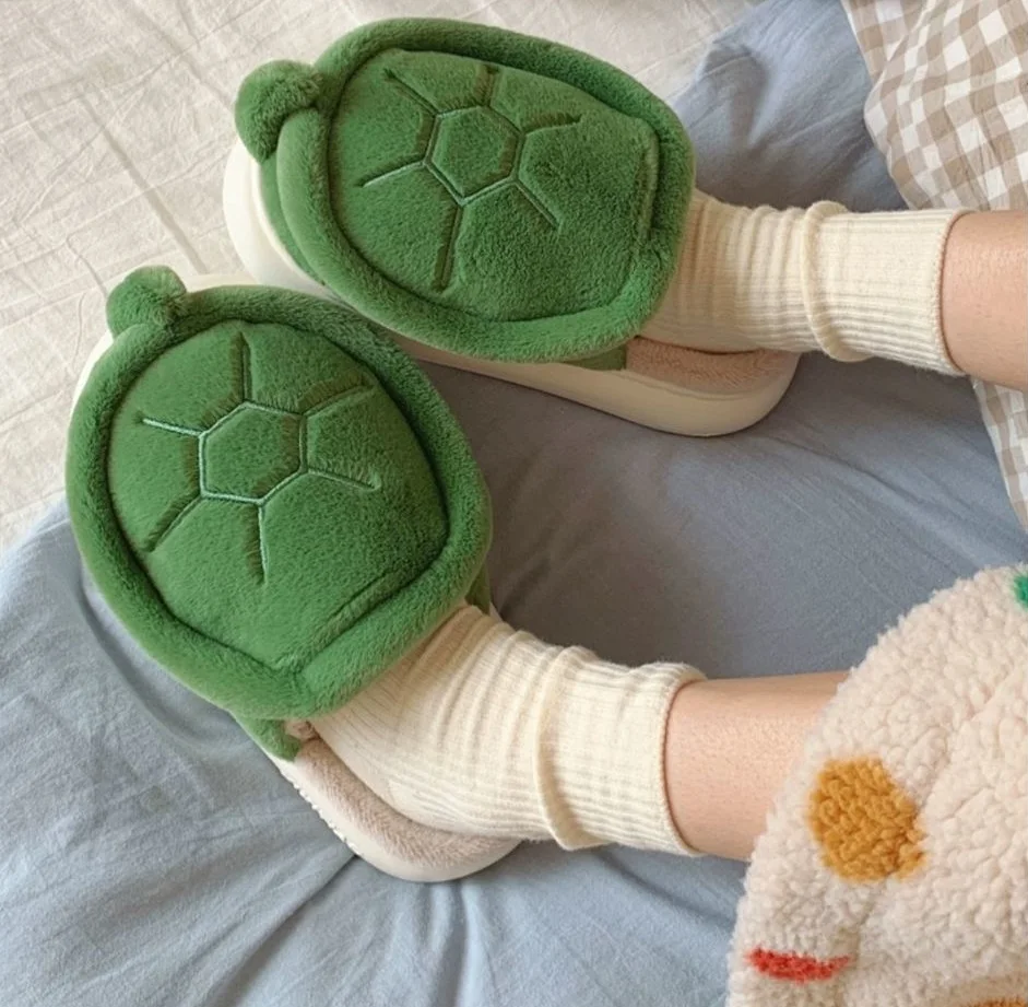 New Adorable Kitten Claw Slippers Women's Home Shoes Non Slip Furry Mules Female Fashion Warm Fluffy Slides Outdoor Cat Slippers