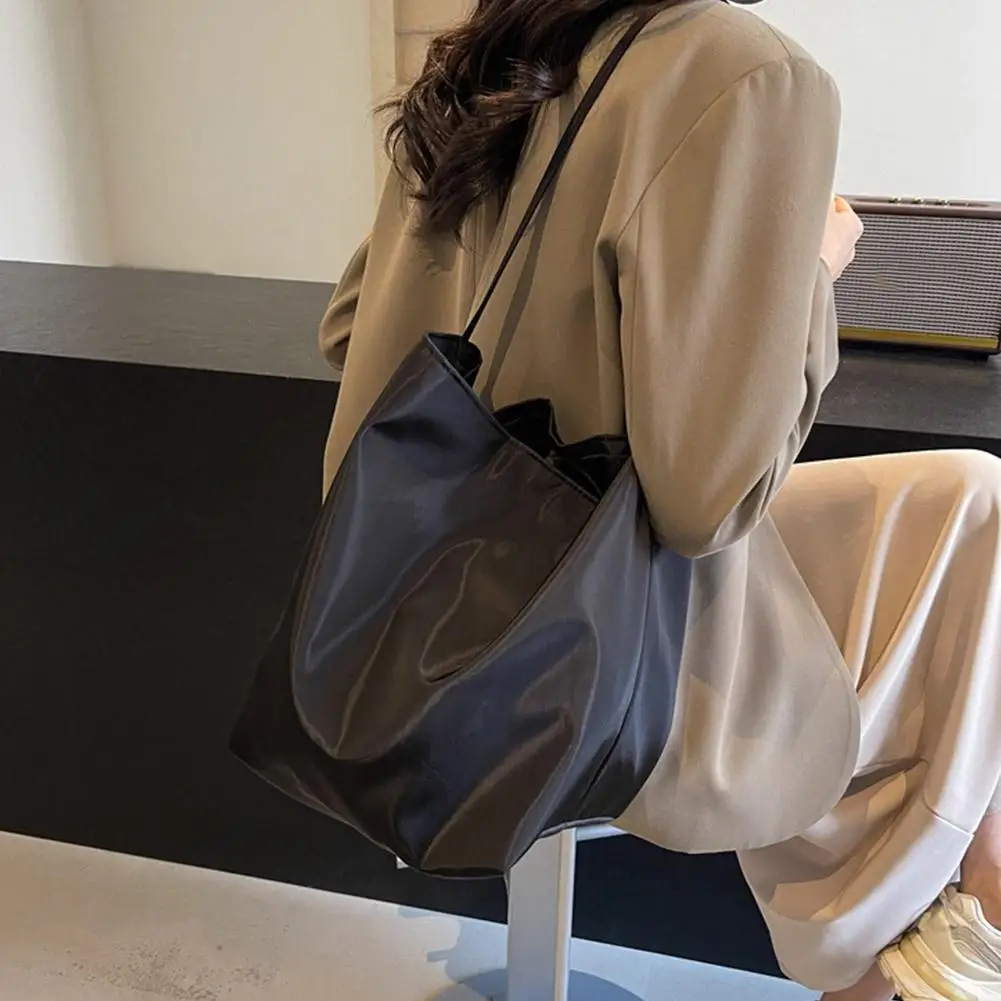Women's Tote Shoulder Bag Large Capacity Minimalist Stylish Lazy Style Lightweight Student Class Bucket Bag Retro Shopping Bag