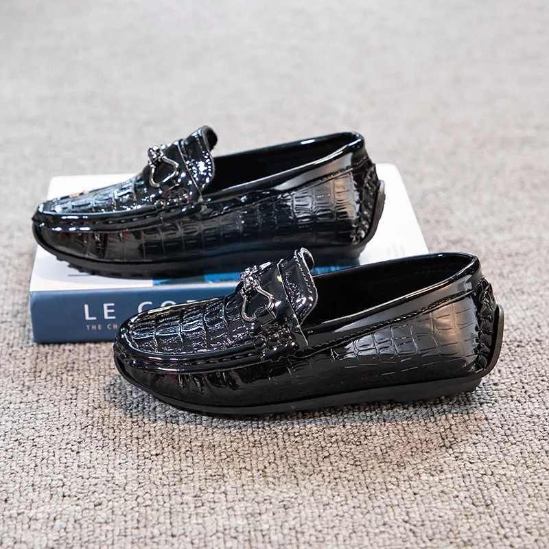 Boys Loafers Non-slip Children's Leather Shoes All-match Four Seasons Metal Buckle 2024 Shiny Simple Kids Fashion Moccasin Shoes