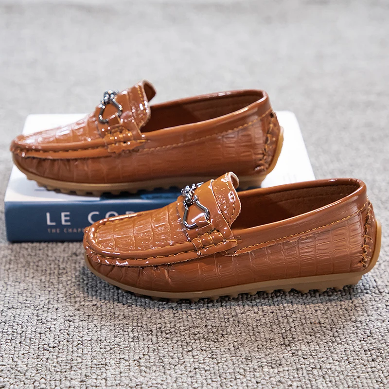 Boys Loafers Non-slip Children's Leather Shoes All-match Four Seasons Metal Buckle 2024 Shiny Simple Kids Fashion Moccasin Shoes