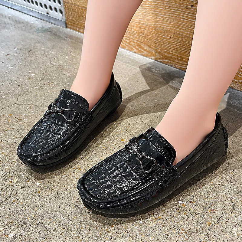 Boys Loafers Non-slip Children's Leather Shoes All-match Four Seasons Metal Buckle 2024 Shiny Simple Kids Fashion Moccasin Shoes