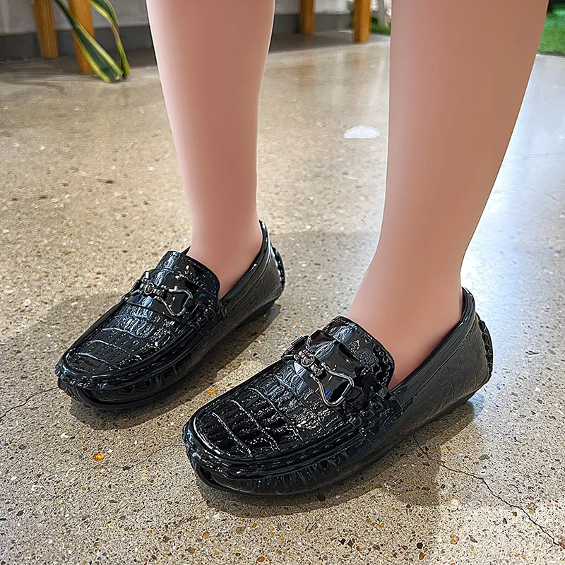 Boys Loafers Non-slip Children's Leather Shoes All-match Four Seasons Metal Buckle 2024 Shiny Simple Kids Fashion Moccasin Shoes