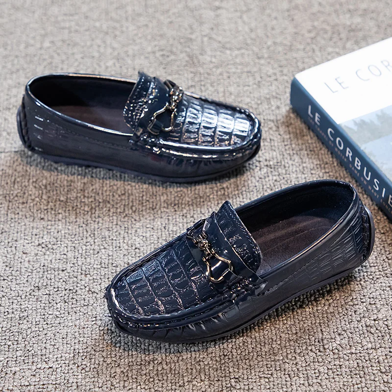 Boys Loafers Non-slip Children's Leather Shoes All-match Four Seasons Metal Buckle 2024 Shiny Simple Kids Fashion Moccasin Shoes
