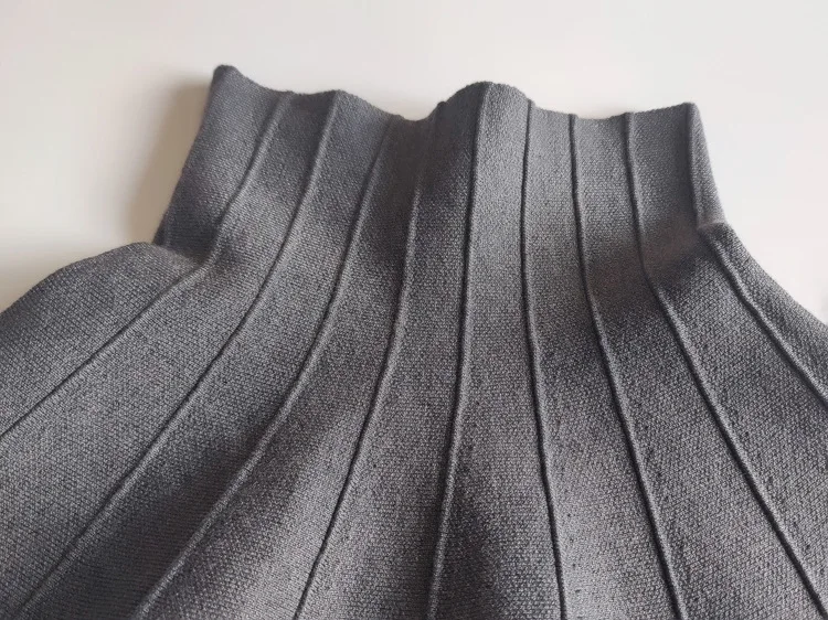 2023 Autumn And Winter New Products Children's Knitted Skirt Wavy Tutu Skirt Girls Thick Ruffled Umbrella Skirt