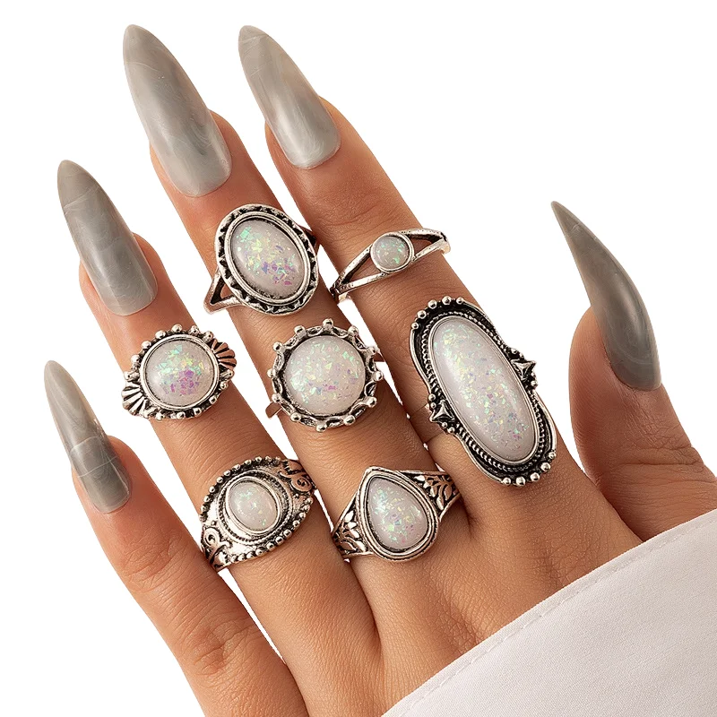 50pcs/Lot Wholesale Hot Big Fake Opal Carved Finger Rings for Women Party Beauty Crystal Flower Moon Sun Skull Crown Bar Jewelry
