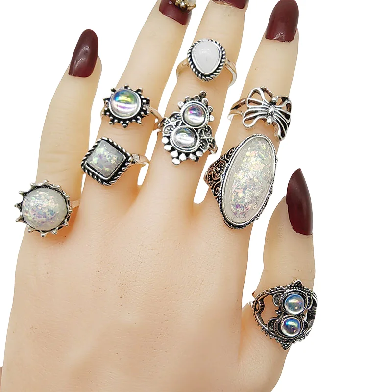 50pcs/Lot Wholesale Hot Big Fake Opal Carved Finger Rings for Women Party Beauty Crystal Flower Moon Sun Skull Crown Bar Jewelry