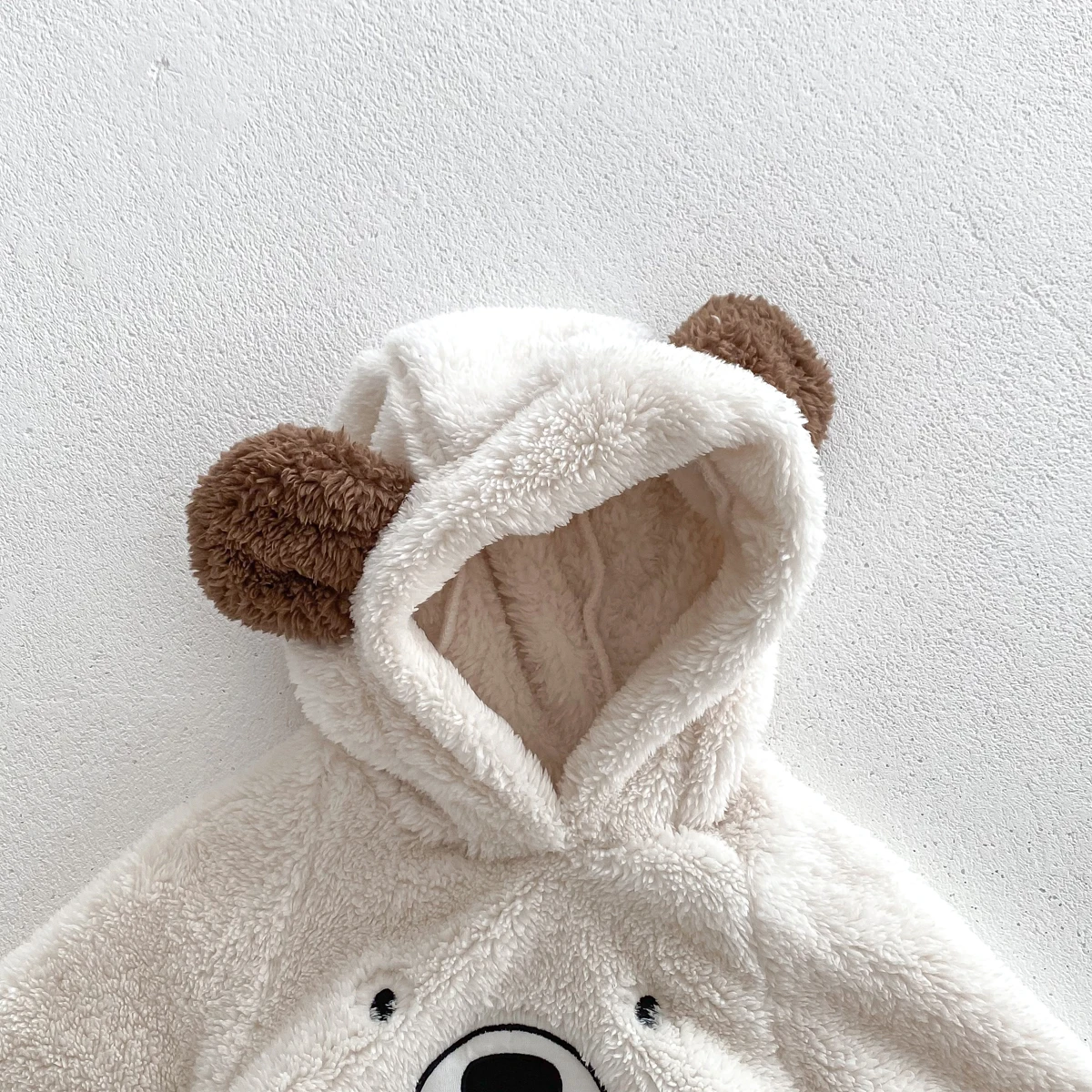 Baby Hooded Romper Bear Ears Cute Plush Baby Clothes Winter 0-2 Years Old Korean version Baby Clothes Baby Romper