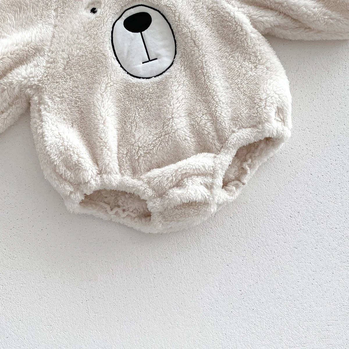 Baby Hooded Romper Bear Ears Cute Plush Baby Clothes Winter 0-2 Years Old Korean version Baby Clothes Baby Romper