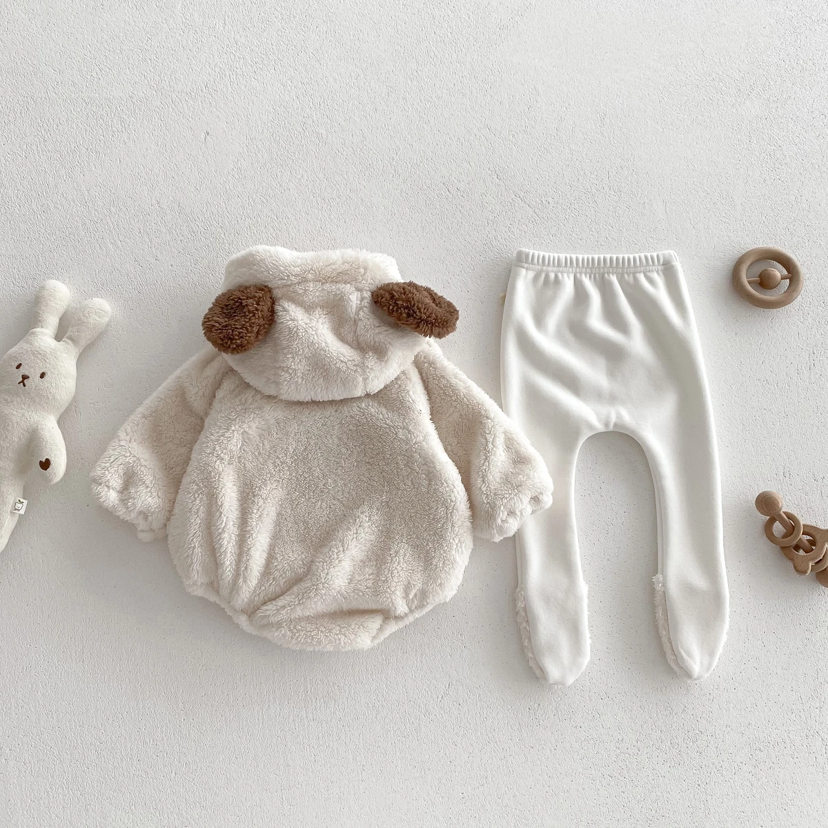Baby Hooded Romper Bear Ears Cute Plush Baby Clothes Winter 0-2 Years Old Korean version Baby Clothes Baby Romper