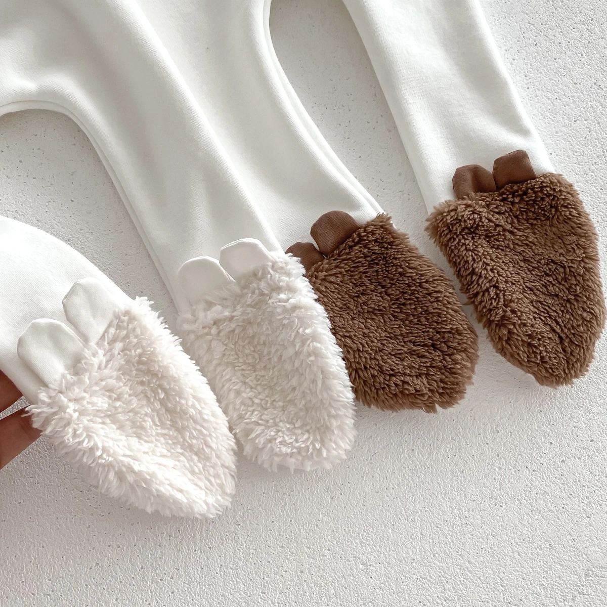 Baby Hooded Romper Bear Ears Cute Plush Baby Clothes Winter 0-2 Years Old Korean version Baby Clothes Baby Romper