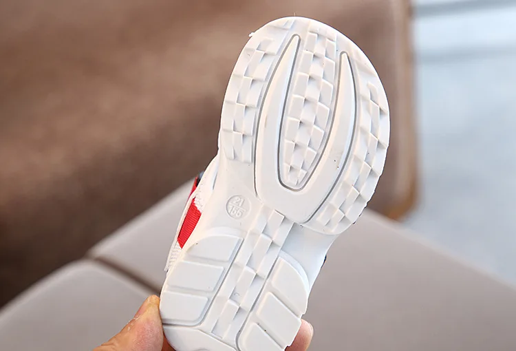 Girls Boys Children Sandals Lightweight Kids Shoes Children Beach Sandals New Non-slip Soft Bottom Breathable Girls Boys Shoes