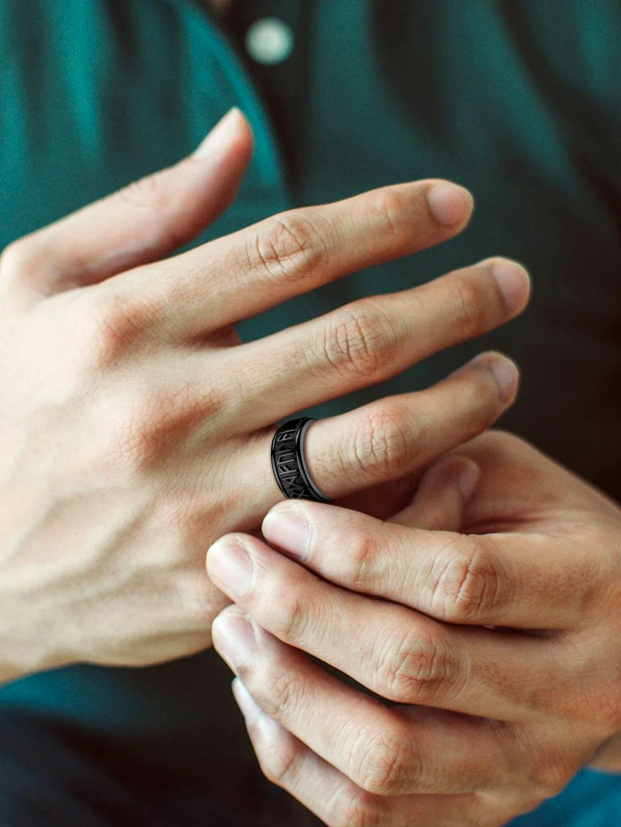 Chainspro Choice Men Rings Norse Viking Runes Spinner Ring Stainless Steel Rotatable Rings Anxiety Release Anti-Stress Ring