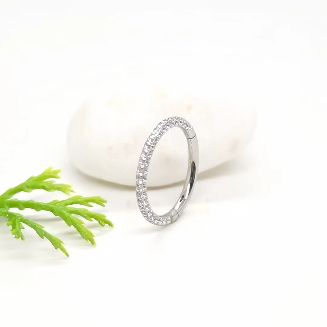1PC G23 Titanium Clicker Hoop Earrings Nose Rings CZ Zircon Septum Piercing Tragus Cartilage Helix Ear Piercing Body Jewelry 16G