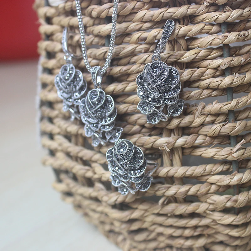 Ajojewel Black Marcasite Rose Flower Jewelry Sets For Women Vintage Necklace Earring And Ring Elegant Gift For Party/Wedding