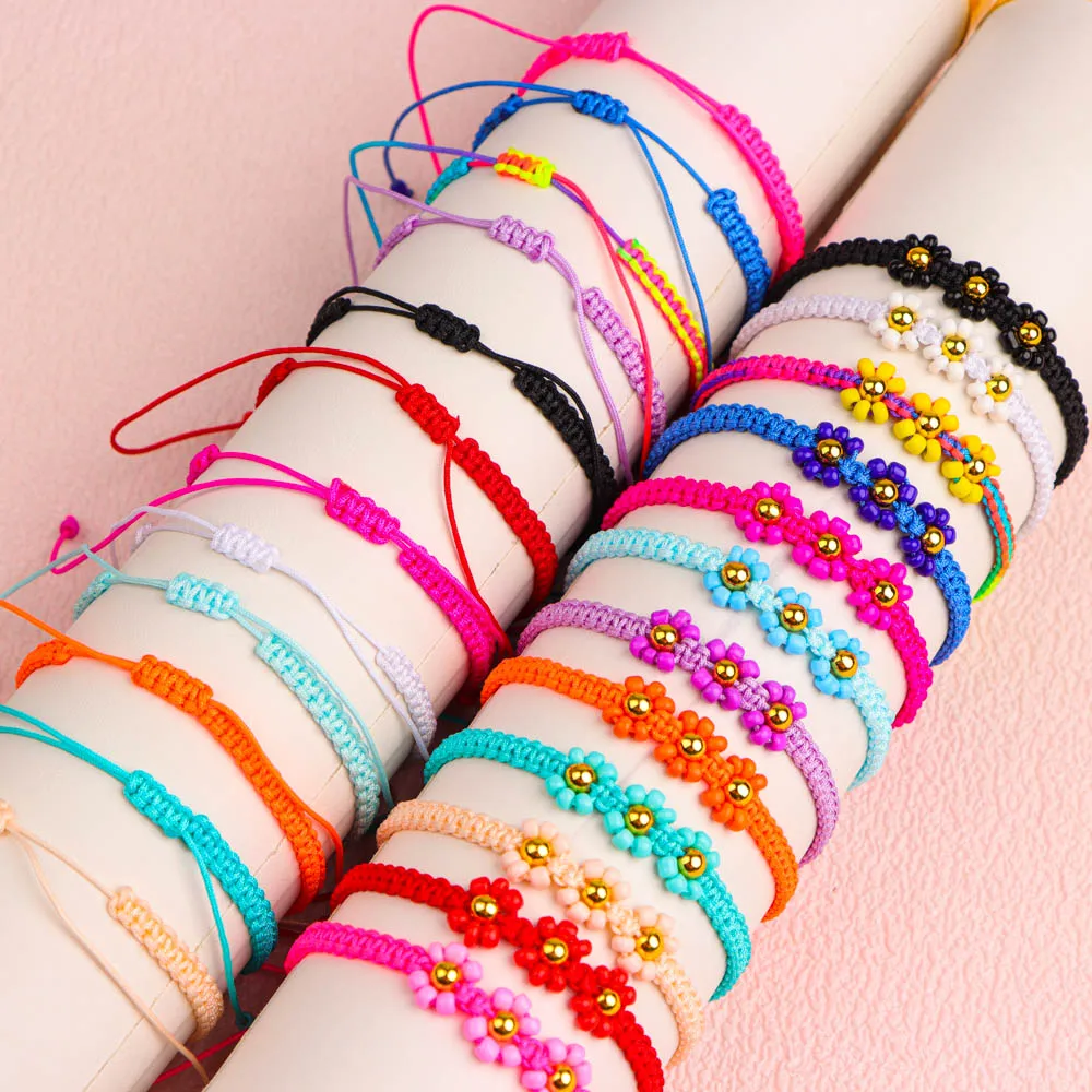 12Pcs/Lot Cute Daisy Flower Beaded Bracelet For Women Mix Color Handmade Elastic Stretch Wristband Bangle Jewelry