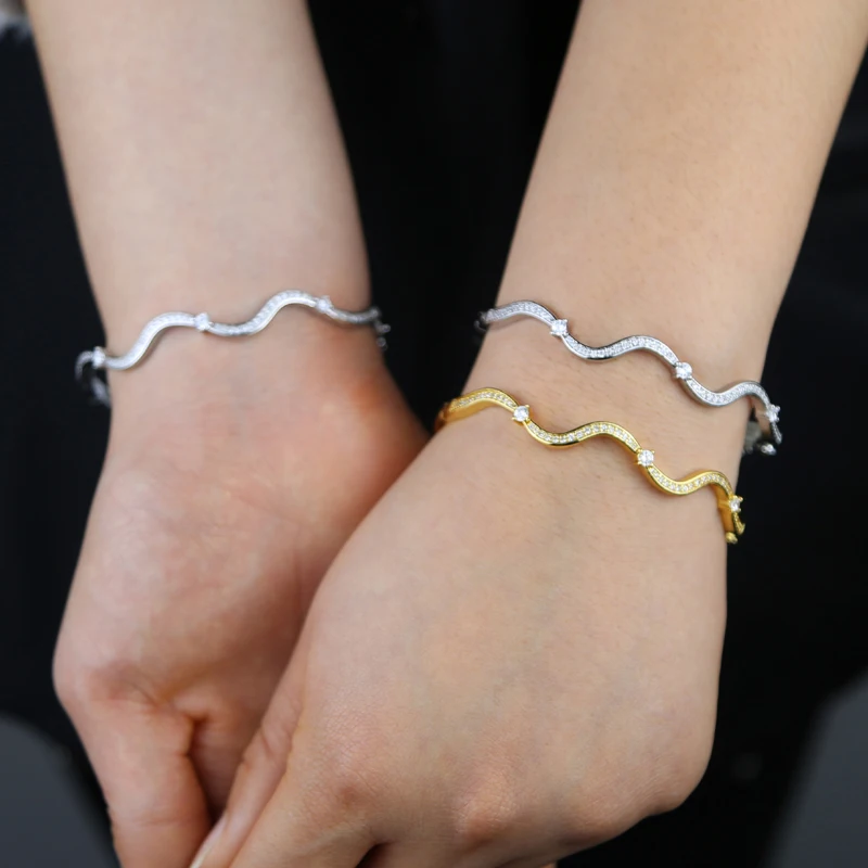 High Quality Fashion Women Jewelry Micro Paved 5A Cubic Zirconia CZ Wave Band Bangle Bracelet