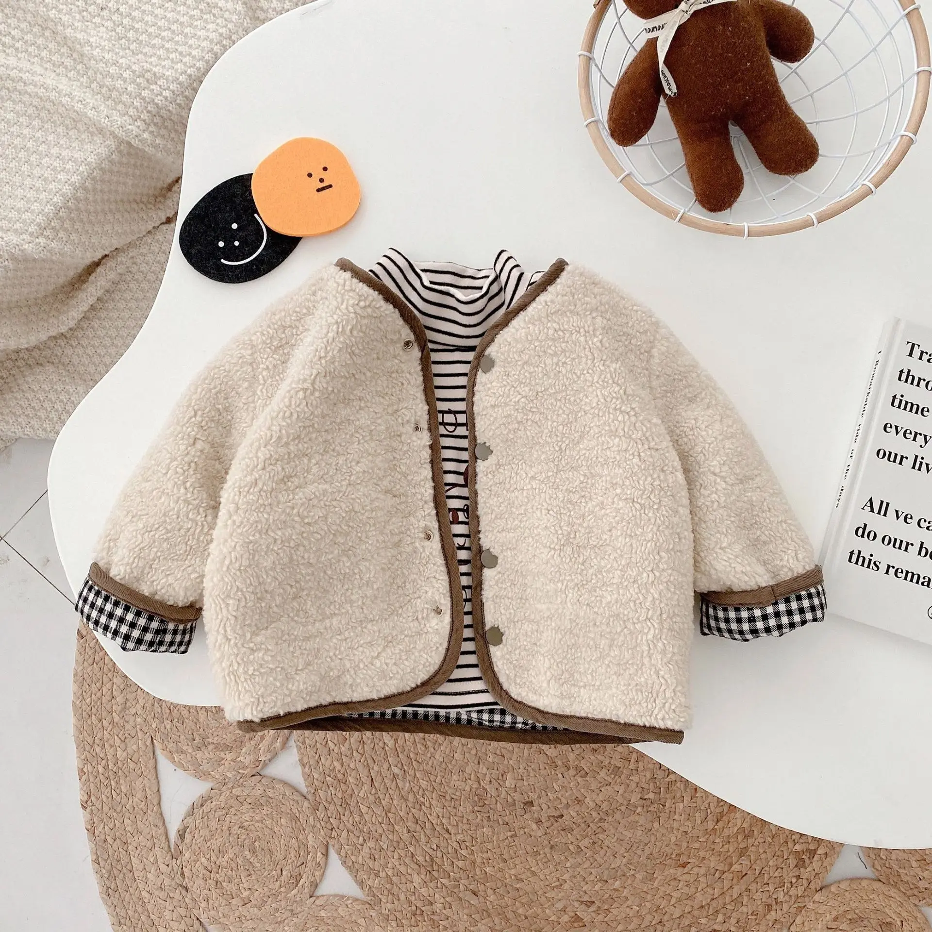 AYNIGIELL 2023 1-6 Years Old Autumn/Winter Children's Jacket Double-Sided Wear Plaid Plush Jacket Kids Jacket