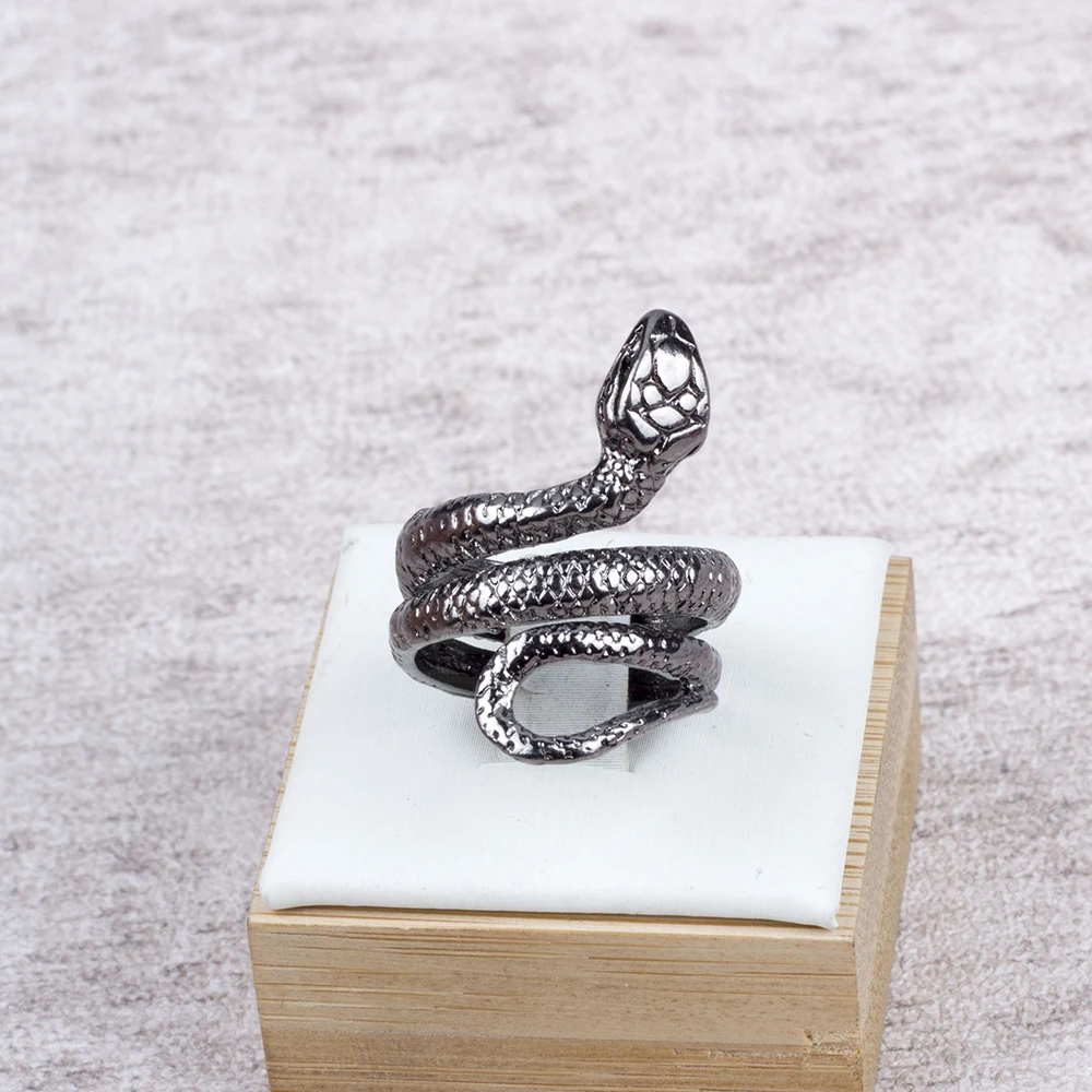 20Pcs/Lot Vintage Snake Animal Rings for Men and Women Adjustable Open Gothic Accessories Wholesale Punk Slivery Fashion Jewelry