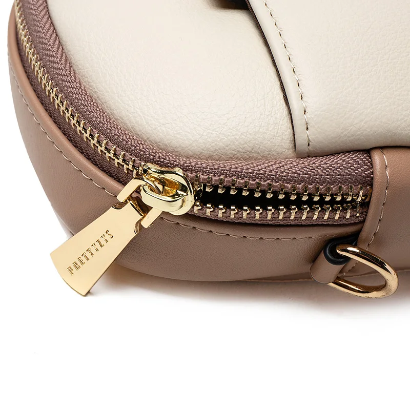 2026 Spring and Summer New Mobile Phone Bag Female Japanese and South Korean PU Soft Small Fresh High-Grade Fashion Zipper Large